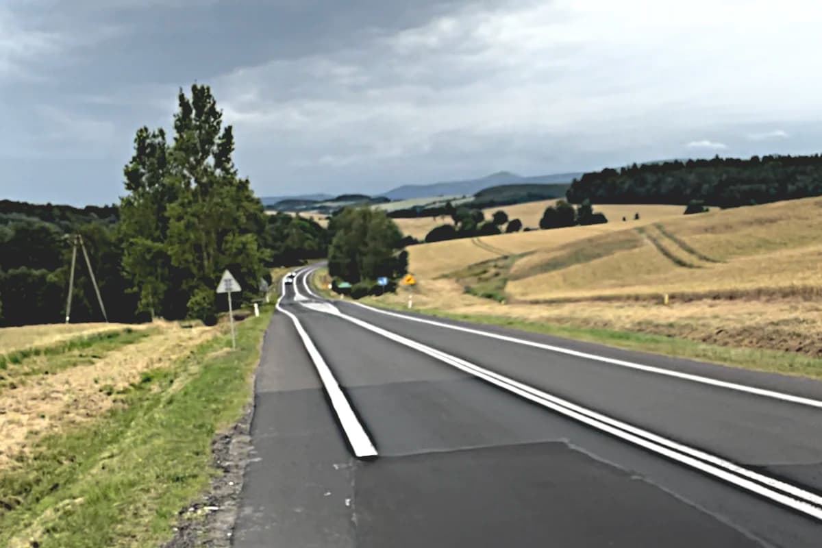 Podjazd z widokiem na Śnieżkę