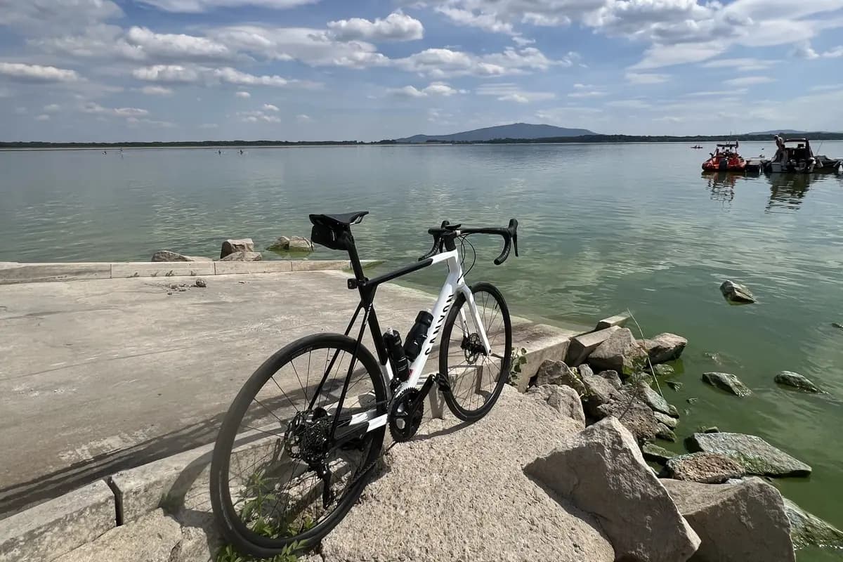 Na rowerze wokół Jeziora Mietkowskiego